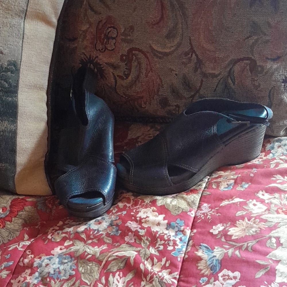 🌺DANSKO BLACK LEATHER Wedge Sandals